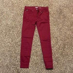 Denizen by Levi’s Red jeggings, size 9-W29